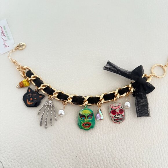 NWT Betsey Johnson Halloween Charm Bracelet Masks cat candy Corn skeleton Hand - Picture 4 of 7